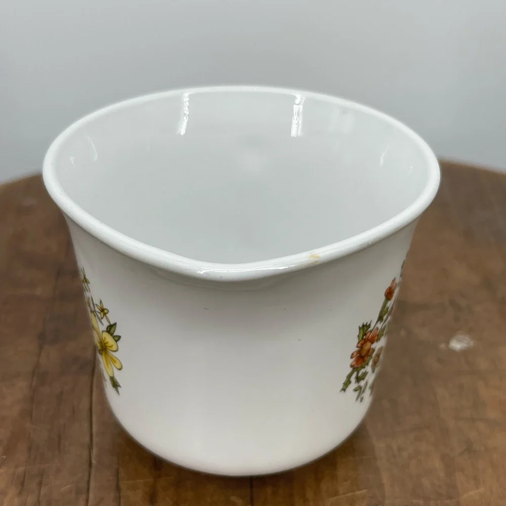 1970 Corelle Indian Summer White Flowered Creamer